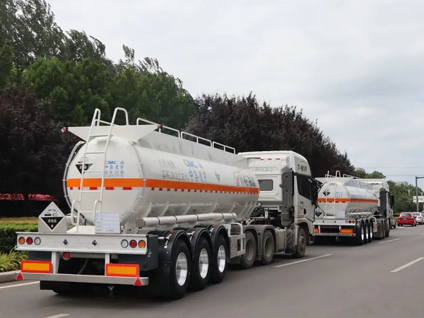 貴州新客戶一次性下單10臺車，凌宇液罐在業內是真香……