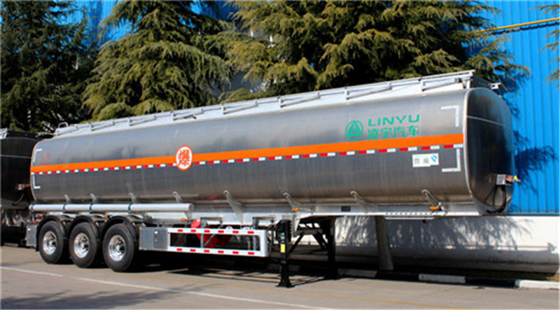 國(guó)家對(duì)油罐車的安全性硬性規(guī)定具體有哪些